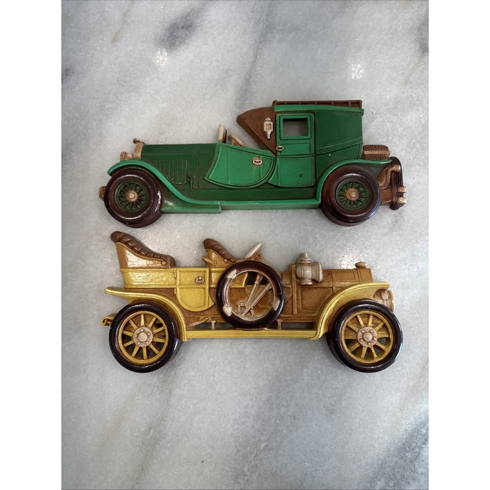 Vintage 1977 Dart Industries Car Wall Hangings 7387‎ & 7388